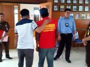 Gelapkan Dana PPN Atas Perpajakan,TY(35)Kecamatan Pulau Panggung Ditahan Sebagai Tahanan Titipan Kejaksaan Negeri Tanggamus.