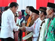 Presiden Jokowi Serahkan 1.500 Sertifikat Di Cilacap