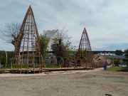 KESENIAN LORONG BAMBU DI ISLAMIK CENTER TULANG BAWANG BARAT MENGUNDANG BANYAK WISATAWAN DARI LUAR DAERAH