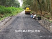 Jalan Poros Penghubung Desa Tiyuh Penumangan Baru Sampai Desa Tiyuh Tirta Kencana Tulang Bawang Barat Dalam Perbaikan