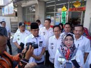 Bupati Tanggamus Hj.Dewi Handajani Tinjau Pasar Kotaagung Dan Wonosobo Jelang Lebaran