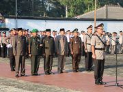Polres Metro Upacara Ziarah Dan Tabur Bunga Dalam Memperingati Hari Bhayangkara Ke-73