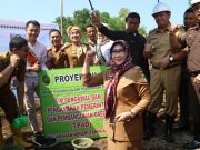 Bupati Tanggamus, Hj. Dewi Handajani Lakukan Peletakan Batu Pertama Pembangunan Gedung Olahraga (GOR) Type B