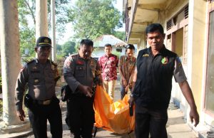 Polres Metro – Lampung Olah TKP Penemuan Mayat Tanpa Identitas Di Kota Metro