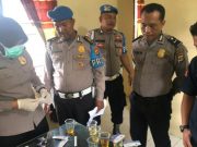 Polres Tanggamus Lakukan Test Urine Kepada Anggota Polsek Kota Agung Tanggamus