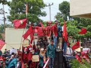 IMM (Ikatan Mahasiswa Muhammadiyah) Kota Metro, Gelar Unjuk Rasa Di Kantor DPRD Kota Metro