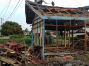 Tempat Mangkal Melakukan Pungli, Di Bongkar Paksa Oleh Warga