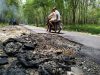 Masyarakat Minta BPK Audit Proyek Jalan Dusun 2 Sabahbalau Lampung Selatan
