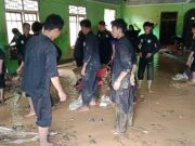 Pencak Silat Pagar Nusa Tanggamus Bantu Warga Terkena Bencana Banjir