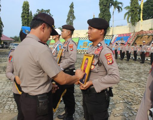 2 Anggota Polres Tanggamus Di Berhentikan Dengan Tidak Hormat