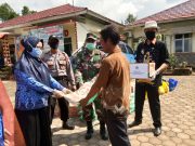 Dinsos Tanggamus Berikan Sembako Ke Warga Berstatus ODP