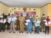 Bupati Lamtim Beri Bantuan Tanggap Darurat Covid-19 Tahap II