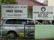 Dinsos Kota Metro Salurkan Bantuan Pusat Ke 9.523 KK Warga Kota Metro