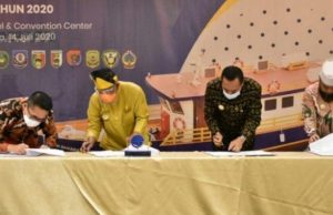 Bupati Lamtim Hadiri Acara Serah Terima Hibah Kapal