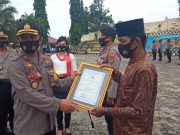 Polres Tanggamus Beri Penghargaan, Salah Satunya Berprofesi Wartawan