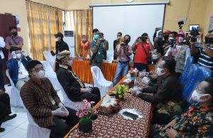 Balon Walikota Metro Mufti – Saleh Daftar Ke KPU Kota Metro