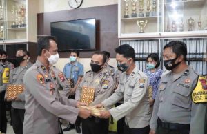 Polres Ponorogo Berikan Reward Bagi Anggota Berprestasi