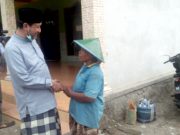Pulang Dari Sawah, Mbah Marmi Doakan Ipong Terpilih Lagi