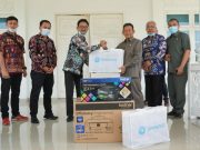 Fauzi Hasan Serahkan Bantuan ke BPN TuBaBa