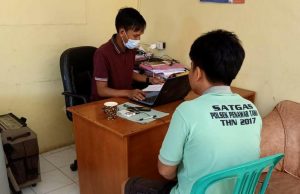 Aniaya Teman Sendiri Dengan Sajam di Lapo Tuak, Seorang Pemuda Ditangkap Polsek Penawartama Tuba