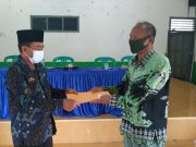 Serah Terima Jabatan Kepala Tiyuh Penumangan Baru