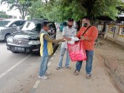 Jumat Berkah Kali Ini, SMSI Metro Bagikan Nasi Kotak