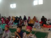 Anak Yatim Pondok Pesantren Darussalamah, Terima Santunan