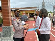 Anggota Polres TuBaBa, Dapat Penghargaan Dari Kapolres