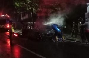 Mobil Warga Sidoarjo Ludes Terbakar di Ponorogo