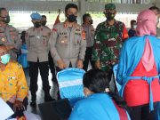 Polres TuBaBa Serta Danramil 412-01 TBT Bersinergi Dengan PemKab Gelar Vaksinasi Massal