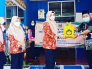 Bupati Dan Dharma Wanita Persatuan (DWP) Tanggamus, Beri Bantuan Pegawai Yang Terpapar Covid19