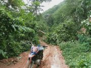 Akibat Curah Hujan Tinggi, Beberapa Titik Jalan Tertimbun Longsor