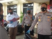 Polres Tanggamus Kembali Serahkan Sepeda Motor Kepada Korban Pencurian