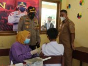 Kapolres TuBaBa AKBP Sunhot P Silalahi Tinjau Langsung Vaksinasi Merdeka
