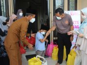 Kapolres dan Bhayangkari Tulang Bawang Barat Gelar Bansos ke Anak Yatim Piatu