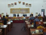 Bupati TuBaBa, Hadiri Rapat Paripurna Penyampaian Rekomendasi LKPJ 2021