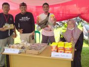 Bazaar HUT TBT ke 77 Diramaikan Jahe Merah Sumber Roso 165 dan Roti Min Mi