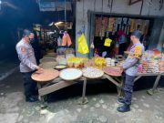 Polsek Lambu Kibang Patroli Pasar dan Cek Kesediaan Minyak Goreng di Pasar Kibang Budi Jaya