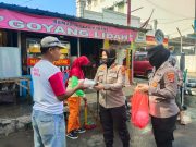 Gerakan Polwan Berbagi Sasar Warga Dijalan