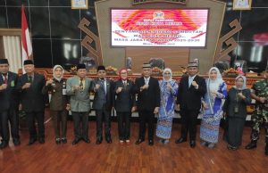 Hadiri sidang paripurna DPRD Metro, Walikota Dan Wakil Walikota Metro Komitmen Bangun Bumi Sai Wawai