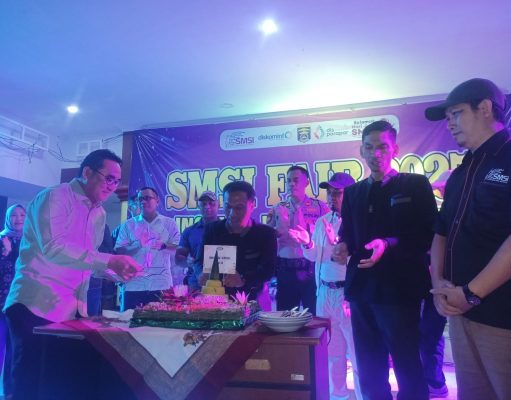 Ribuan Warga Metro Meriahkan Pembukaan SMSI Fair 2025