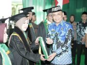 Wali Kota Metro Hadiri Acara Wisuda Di Universitas Ma’arif Lampung (Umala)