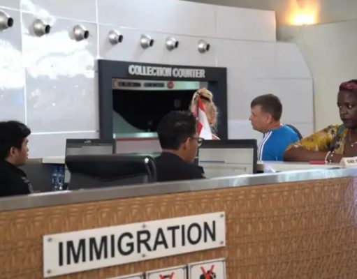 Imigrasi Siaga Dampak Penutupan Ruang Udara Timur Tengah, 8 Penerbangan Terdampak