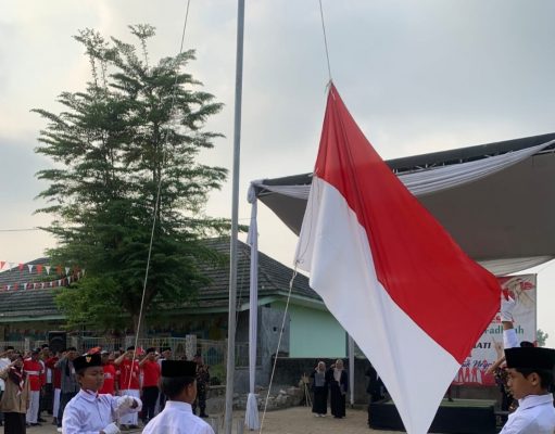 Pondok Pesantren Al – Fadhilah Kota Metro Gelar Upacara Peringati HUT RI Ke – 81