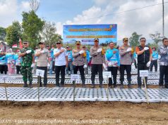 Bupati Lampung Barat Dampingi Kapolda Lampung Tanam Bawang Putih Dukung Swasembada Nasional