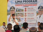 Bupati Tubaba Hadiri Pelayanan Peternakan Terpadu, Serahkan KUR Super Mikro, Bantuan BAZNAS, dan Sosialisasi BPJS Ketenagakerjaan di Tumijajar